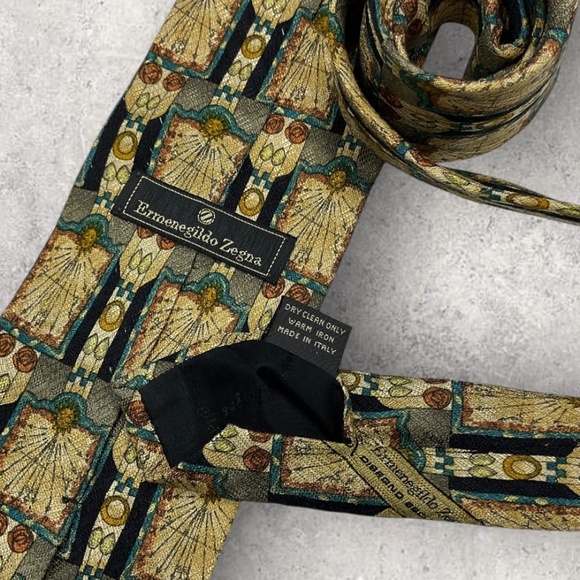 ERMENEGILDO ZEGNA Gray/Beige Geometric Art Silk LUXURY Tie ITALY - Picture 3 of 7